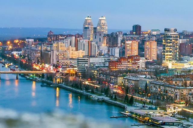 Апартаменты Лето С Ванной Джакузи Dnipro Exterior foto